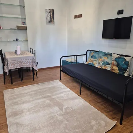 La Casuzza 2 In Piazzetta * Palermo